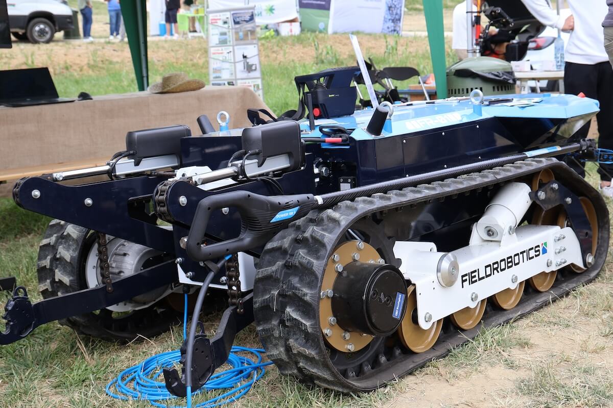 Nuova versione del robot autonomo e modulare FR-01 di Field Robotics